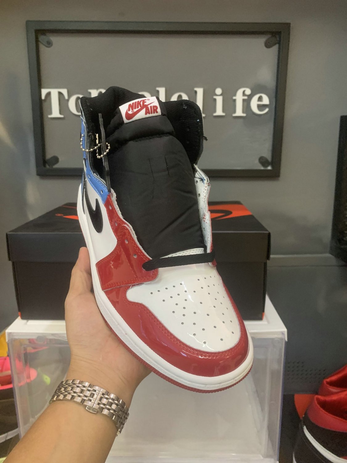 Jordan 1 Retro High Fearless UNC Chicago Sport