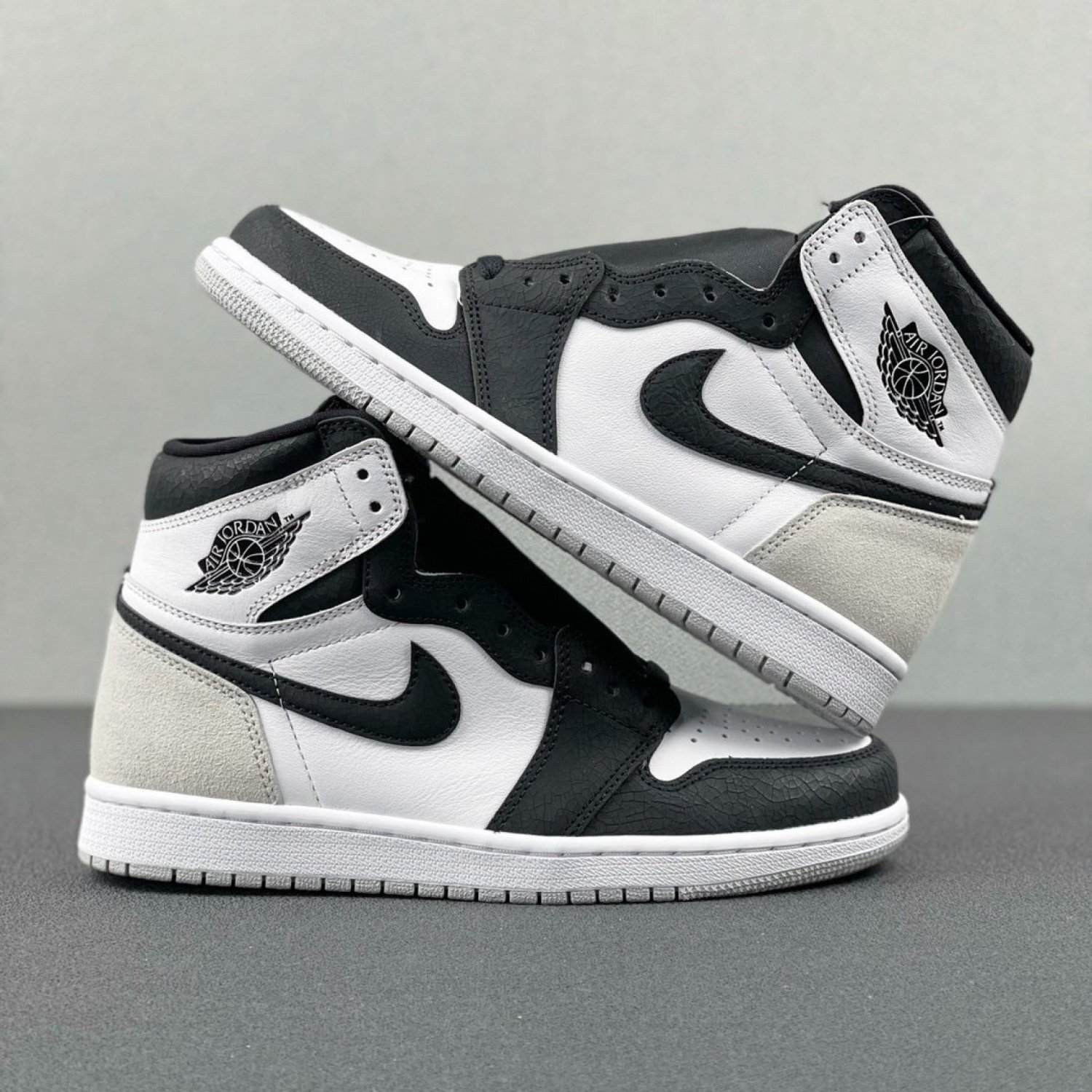 Jordan 1 Retro High Og Bleached Coral