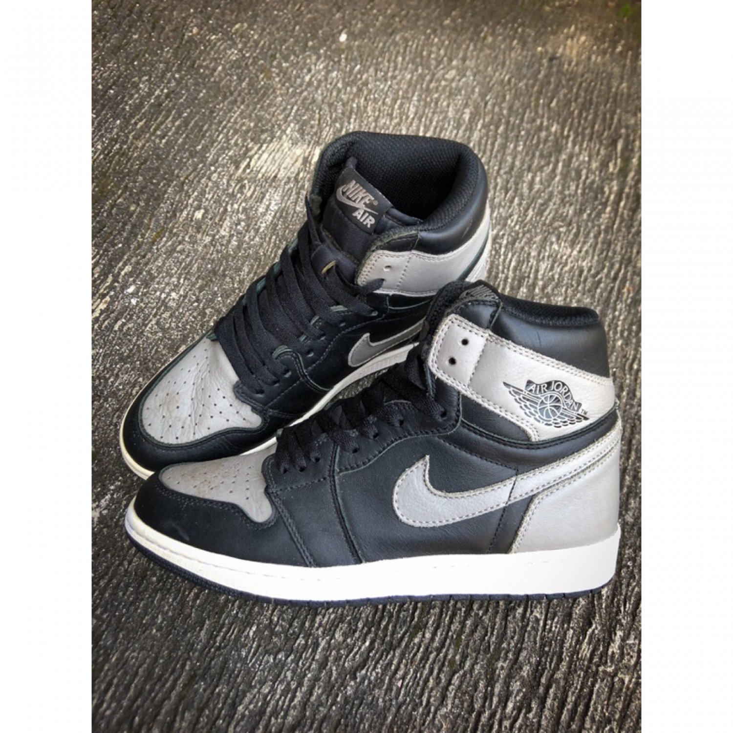 Jordan 1 Retro Shadow