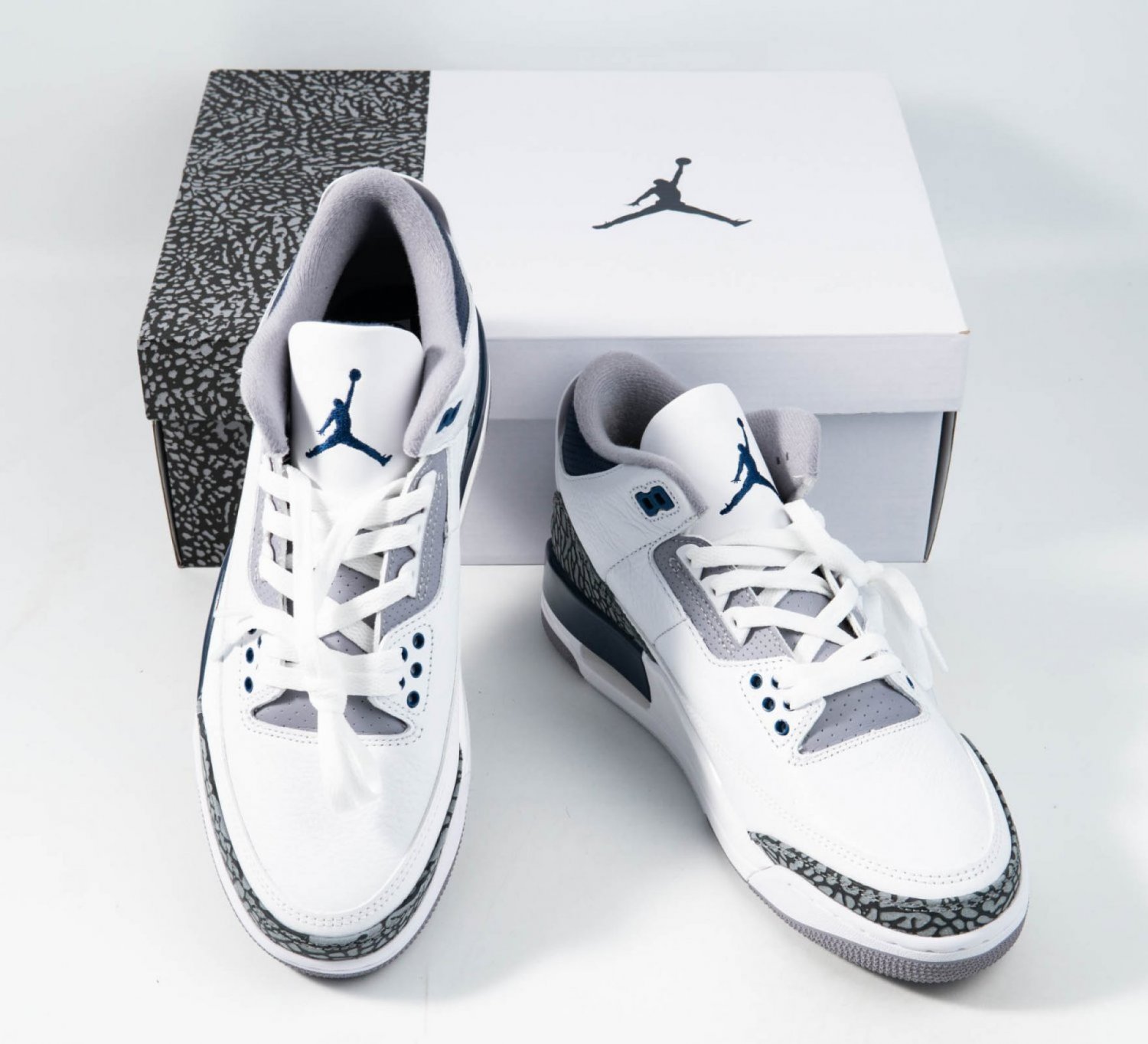 Jordan 3 Retro Midnight Navy