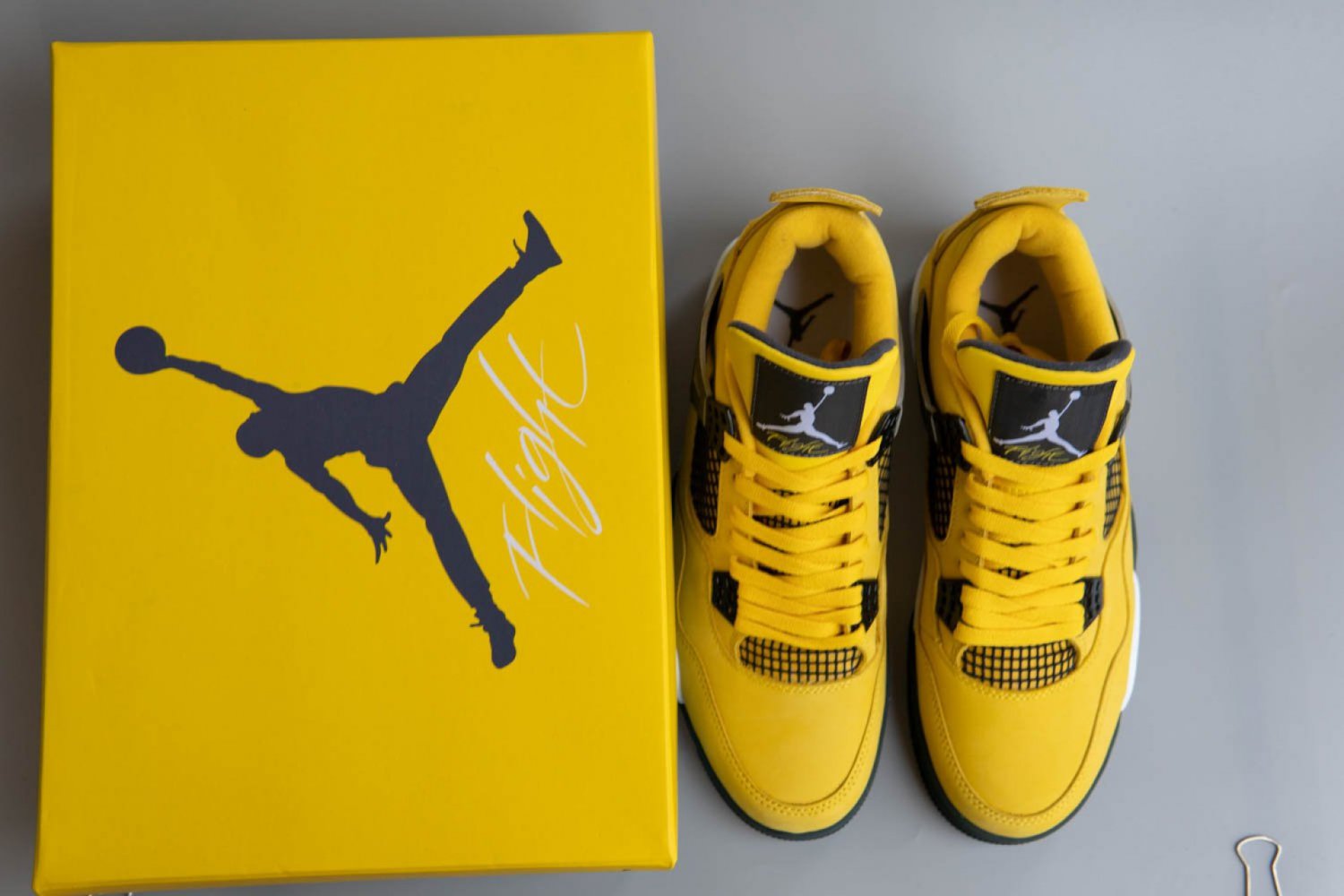 Jordan 4 Retro Lightning