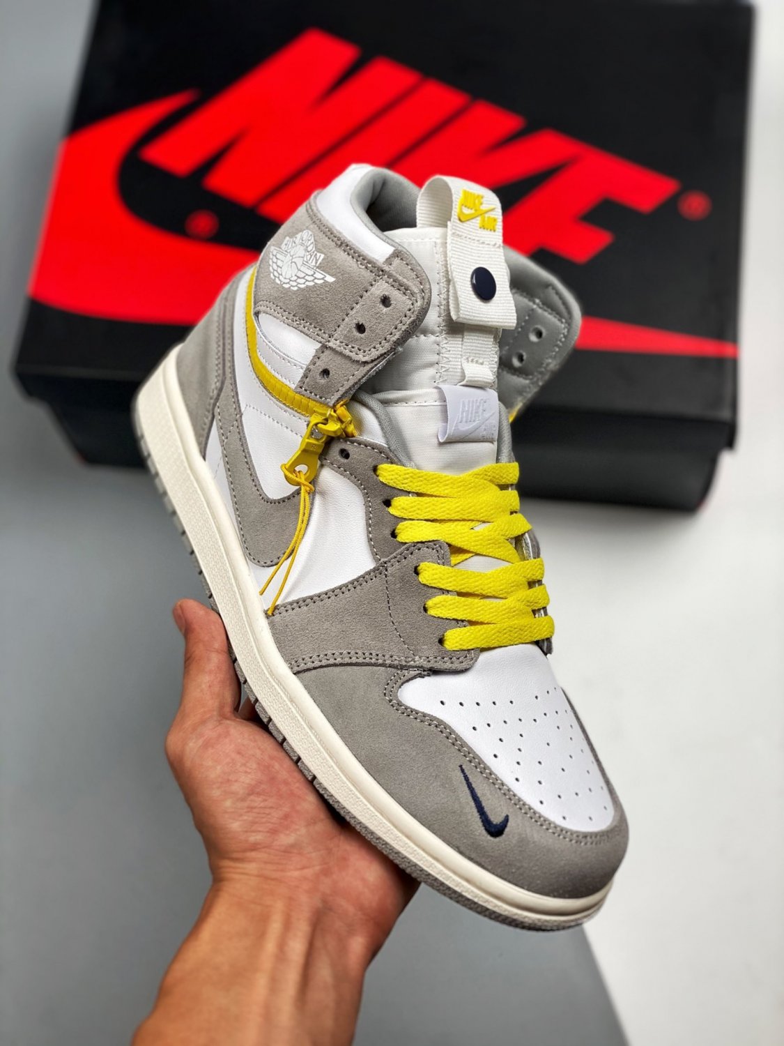 Nike Air Jordan 1 High Switch Light Smoke