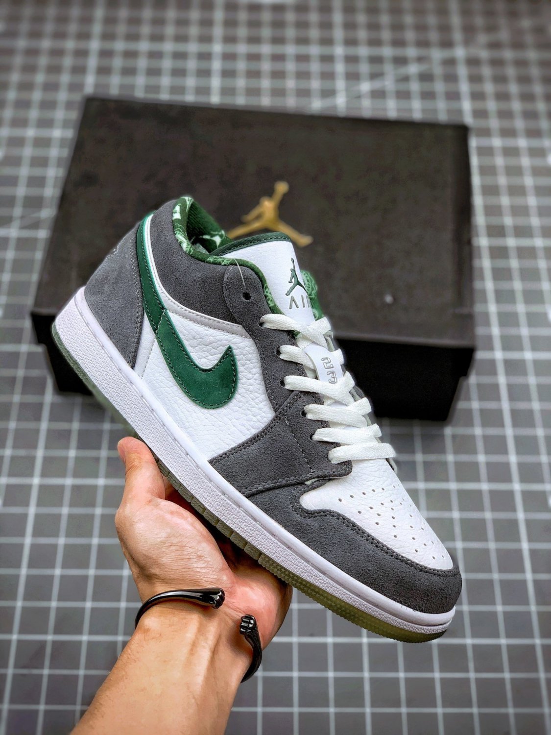 Nike Air Jordan 1 Retro Low North Side