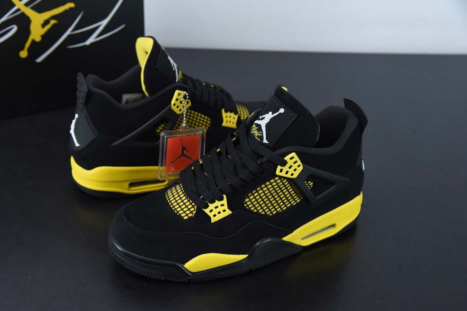 Nike Air Jordan 4 Retro Thunder Yellow