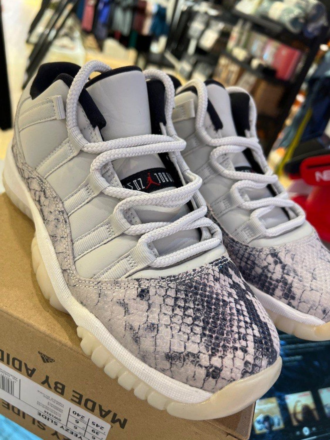 Nike Air Jordan 11 Low Snakeskin Grey