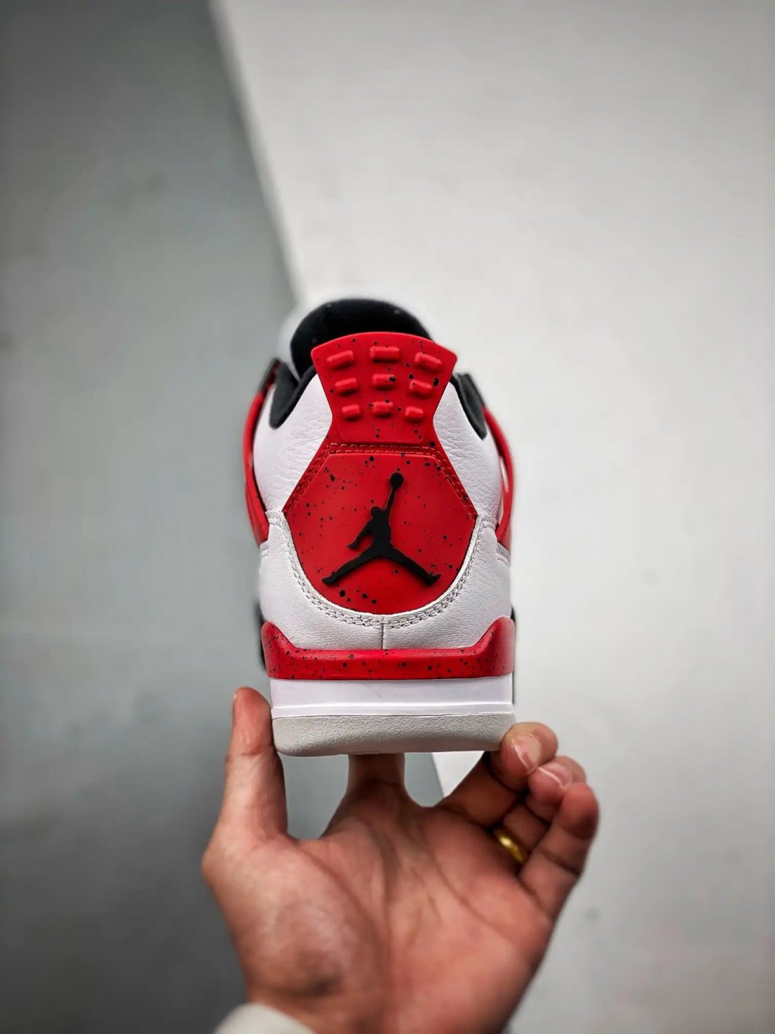 nike air jordan 4 retro red cement