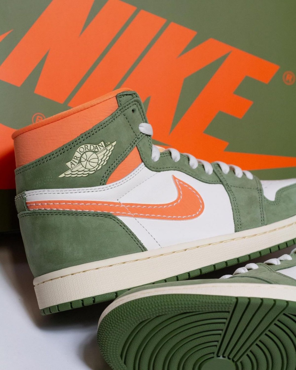 Jordan 1 High OG 'Celadon'