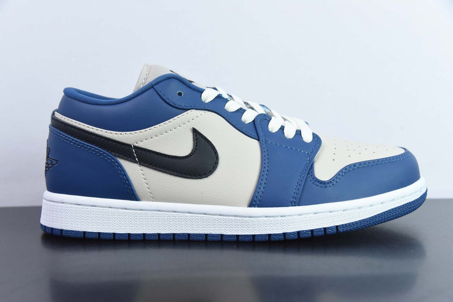 Jordan 1 Low Georgetown