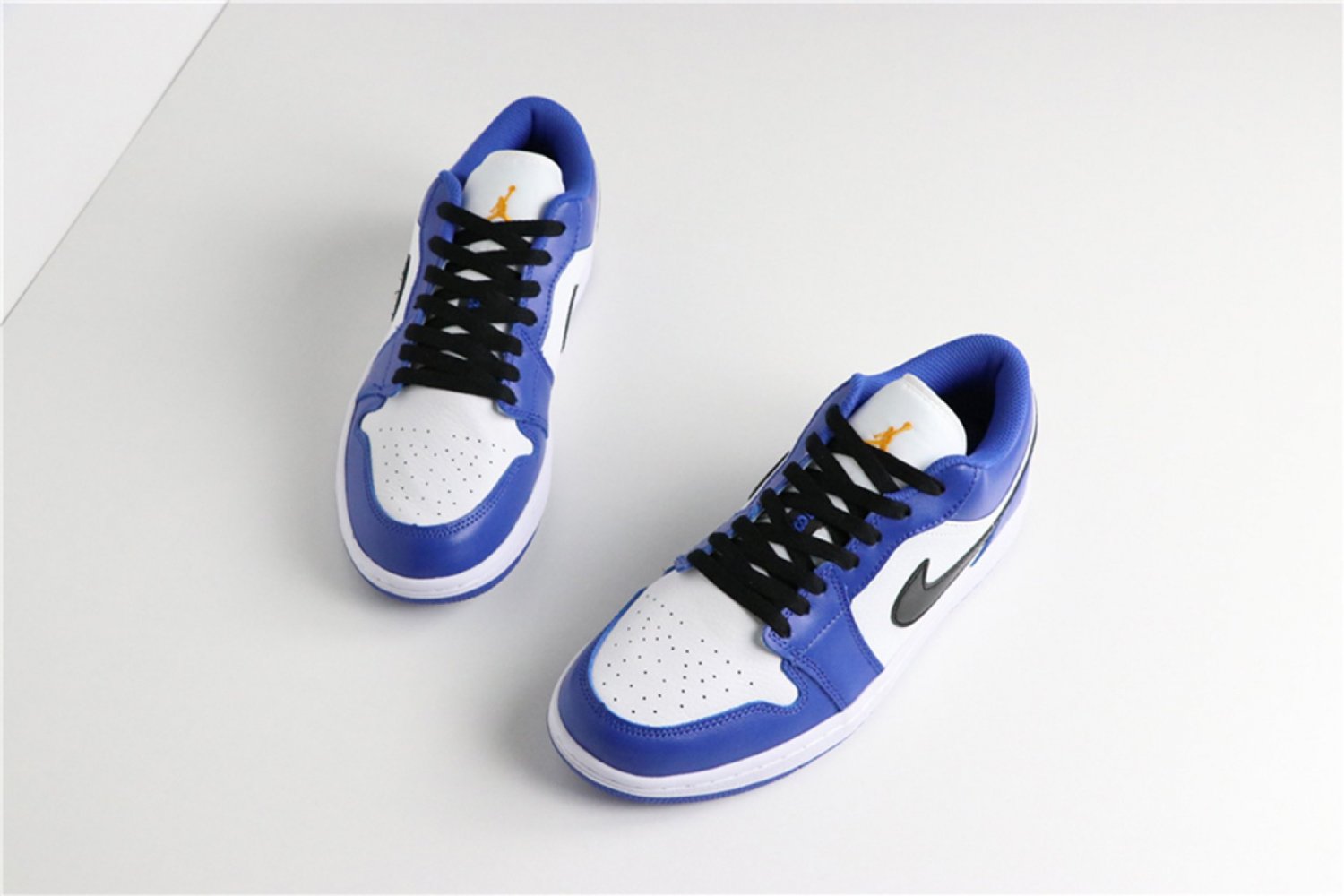 Jordan 1 Low Hyper RoyalWhite-Orange Peel