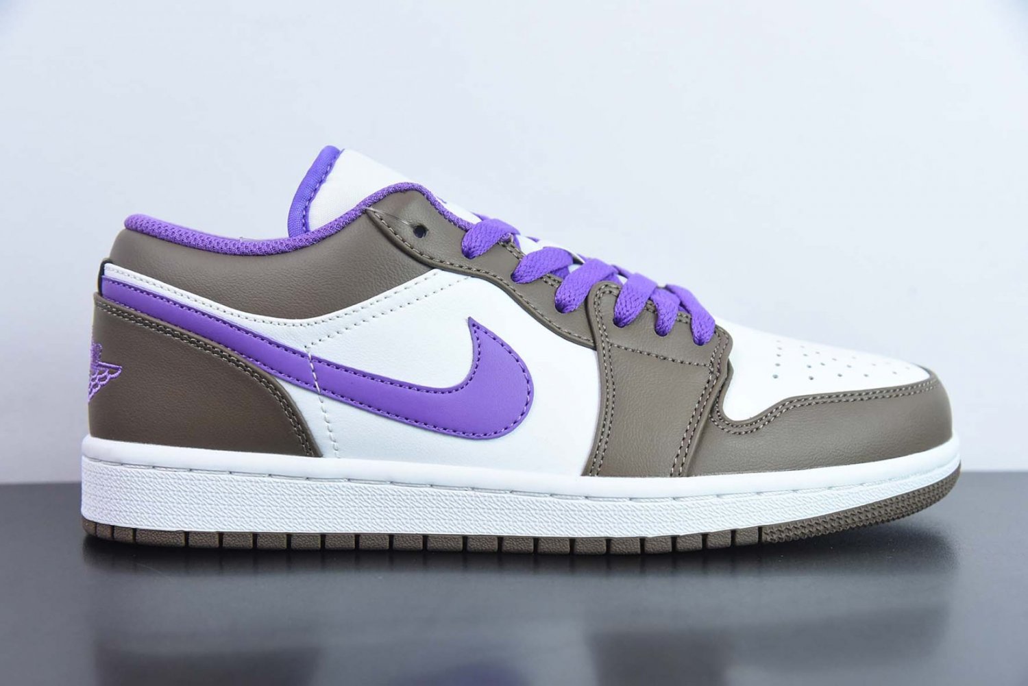 Jordan 1 Low Palomino