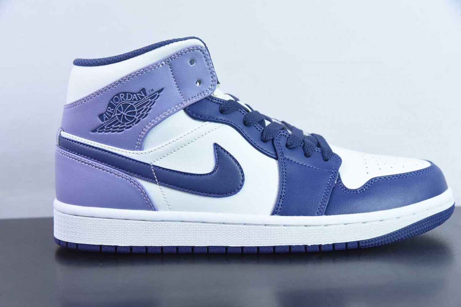 Jordan 1 Mid Blueberry