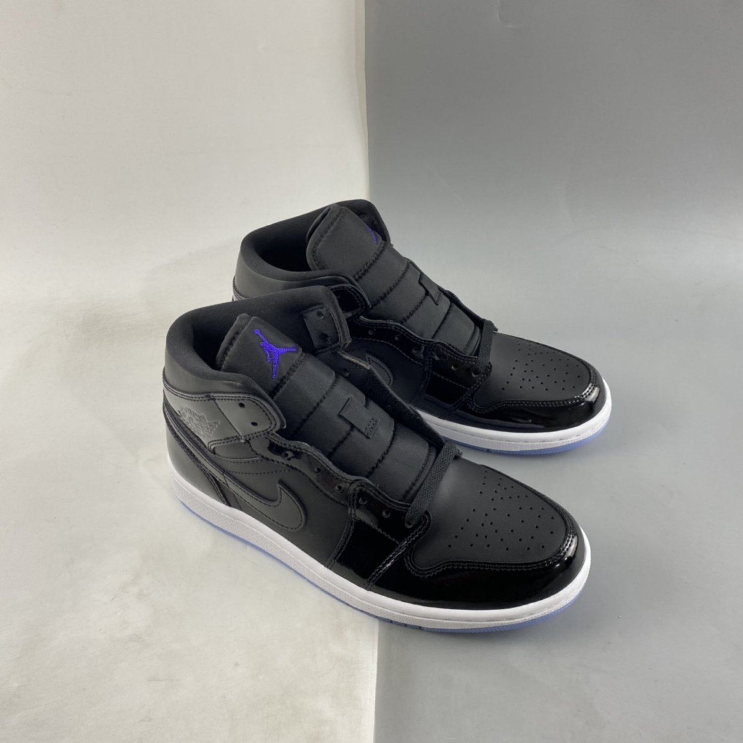 Jordan 1 Mid Space Jam BlackDark Concord-White