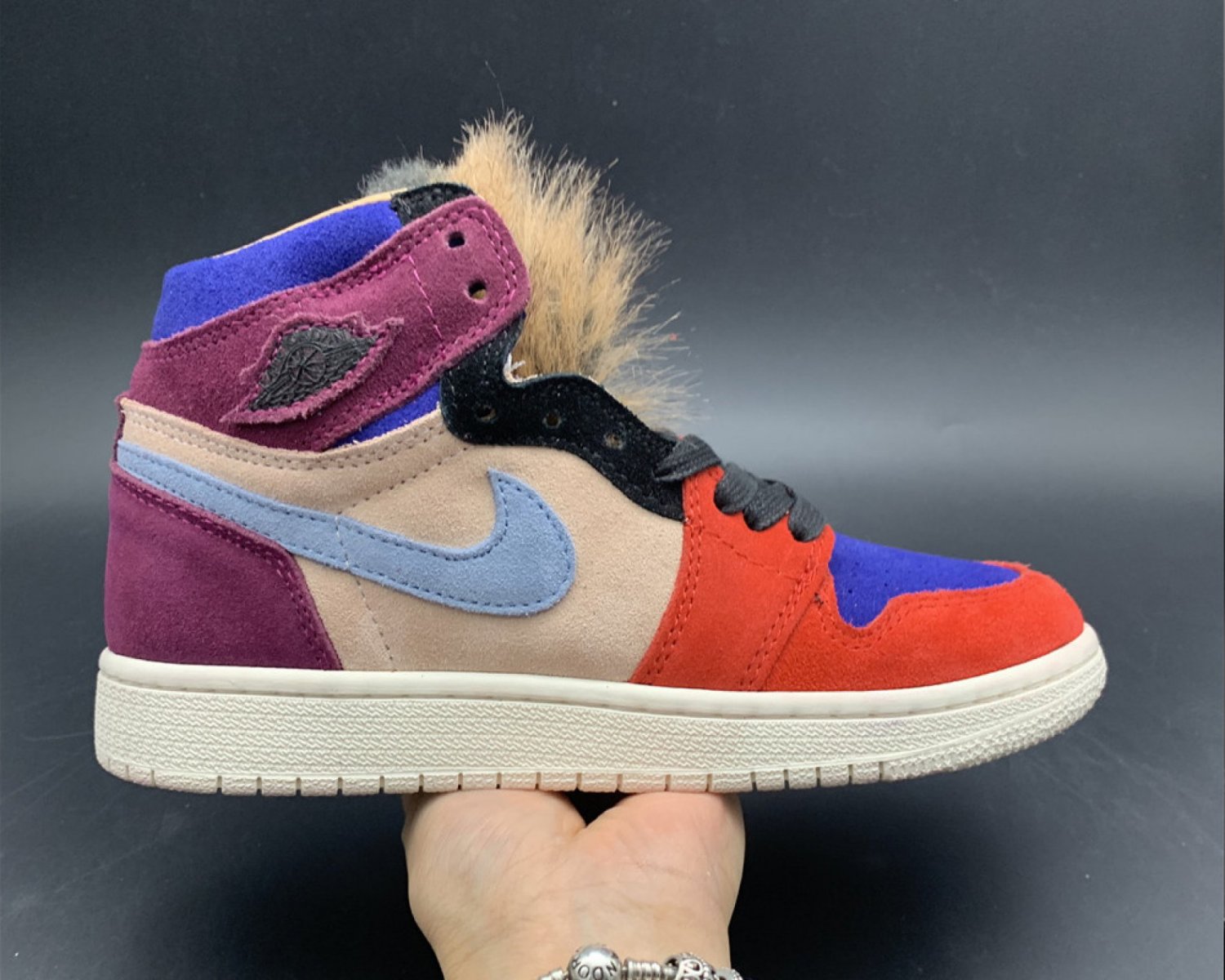 Jordan 1 Retro High Aleali May Court Lux Viotech