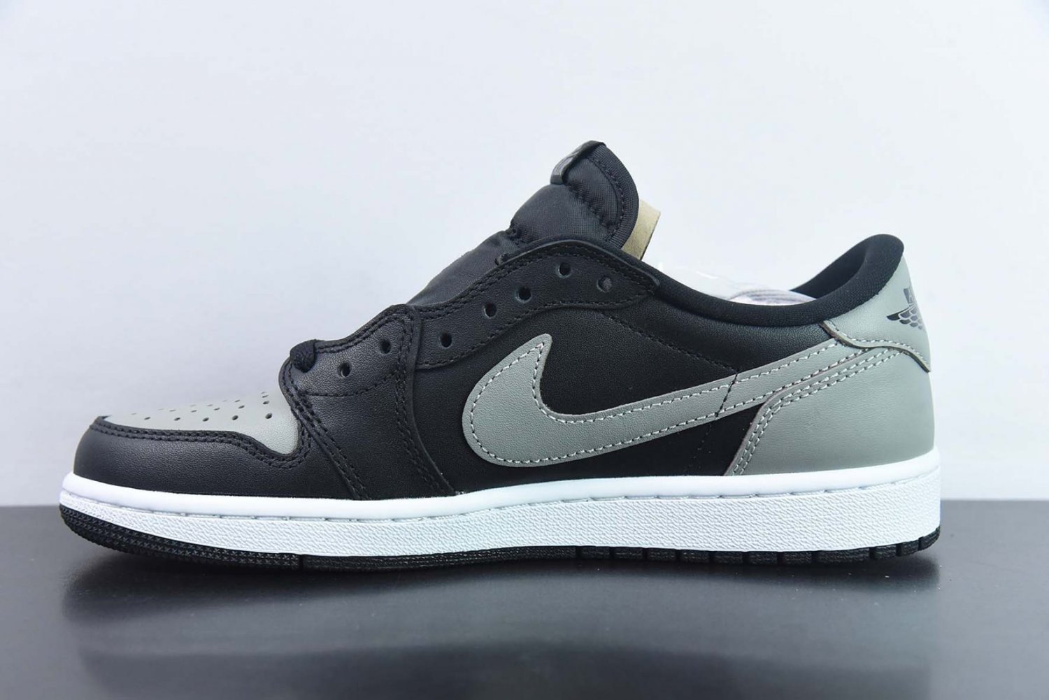 Jordan 1 Retro Low Shadow
