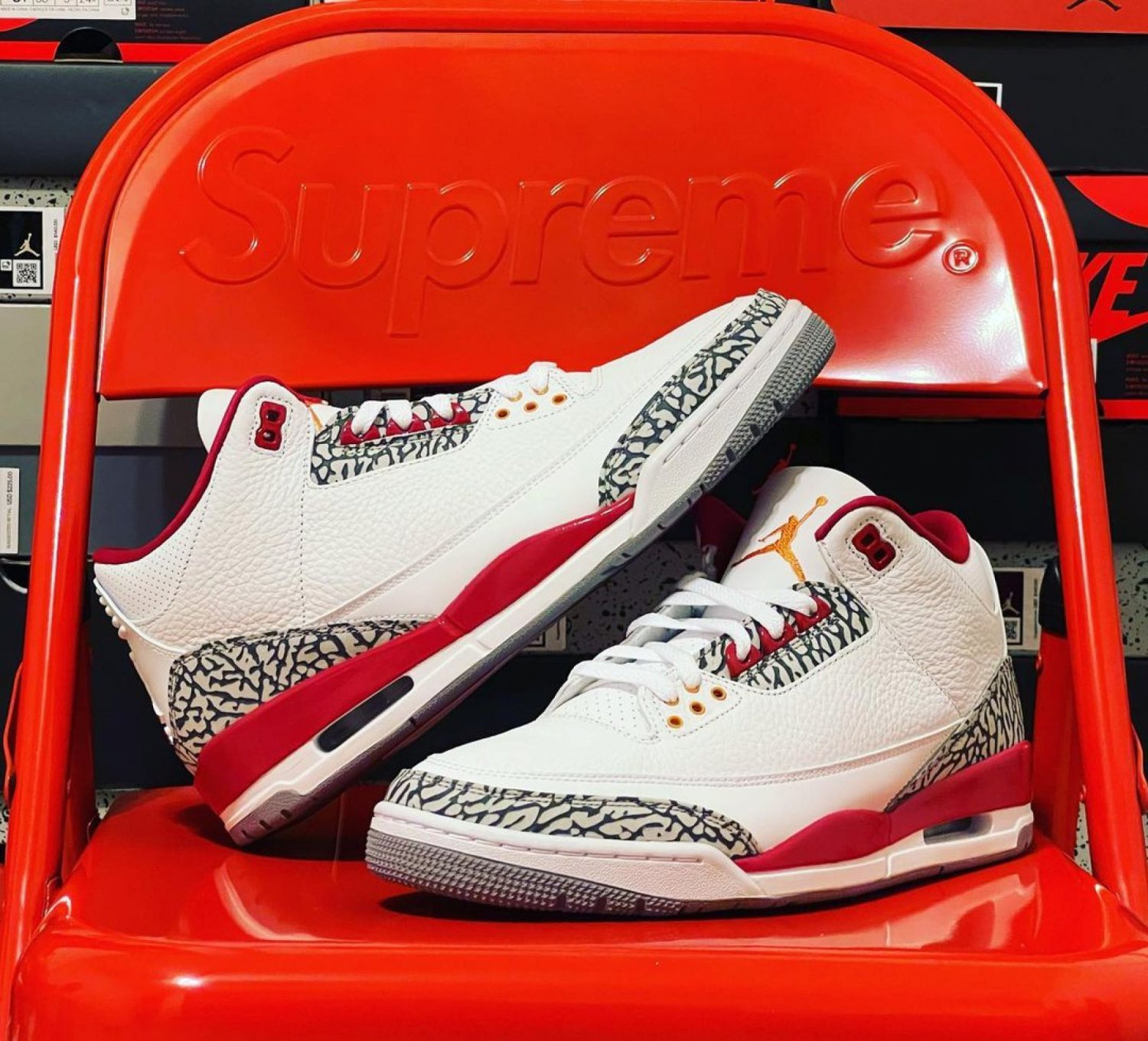 Jordan 3 Retro 'Cardinal Red'
