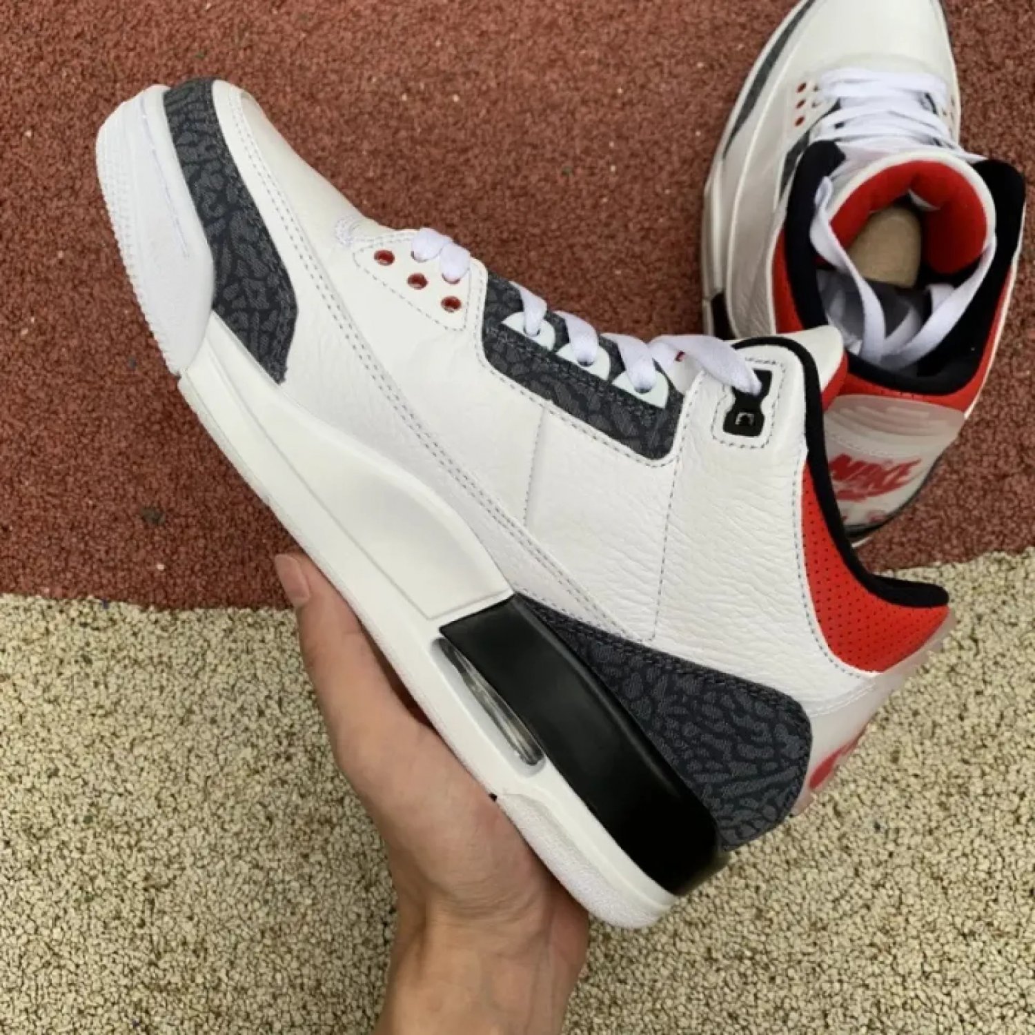 Jordan 3 SE DNM &acirc;��Fire Red&acirc;��