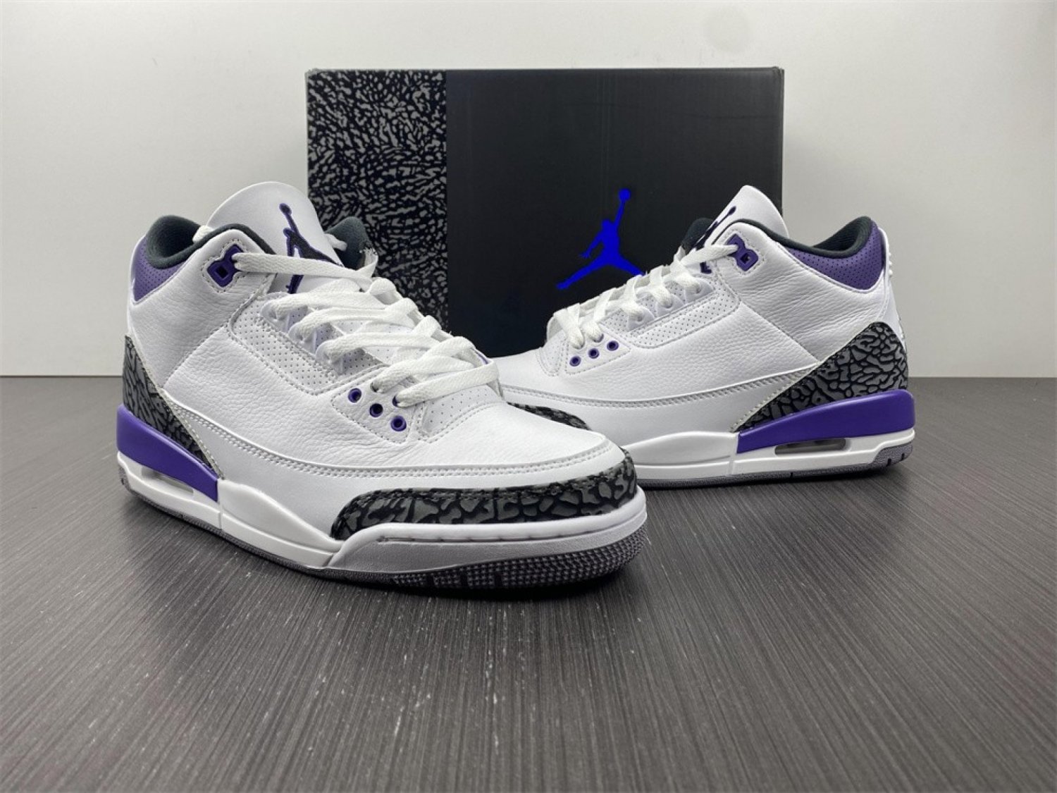 Jordan 3 White  Black Dark Iris - Cement Grey