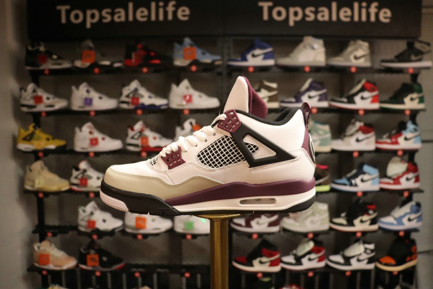Jordan 4 PSG