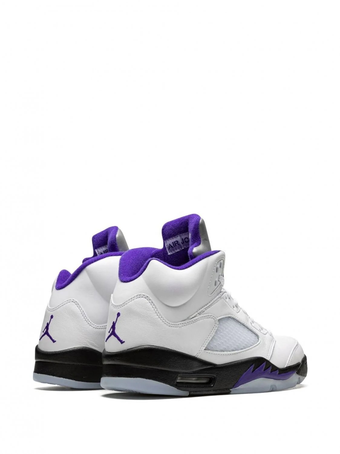 NEW   Jordan 5 Retro sneakers