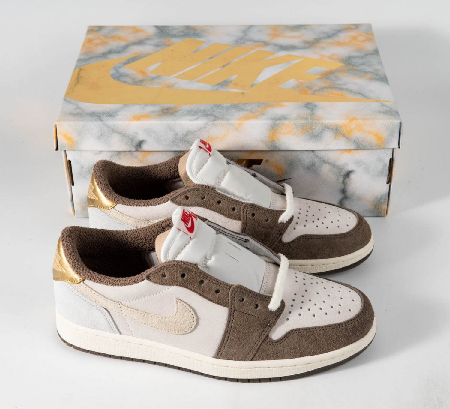 NEW Jordan 1 Retro Low OG Year Of The Rabbit