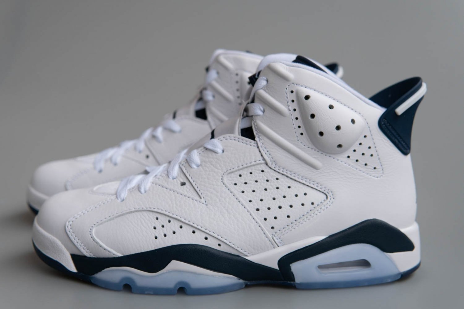 NEW Jordan 6 Retro Midnight Navy