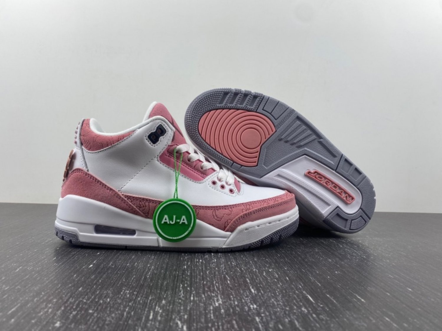 NEW Kaws X   Jordan 3 GS White Pink