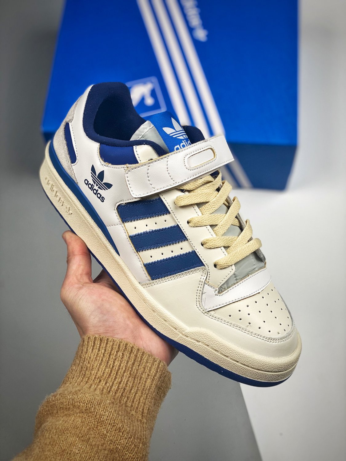 2024  forum 84 low og blue thread royal