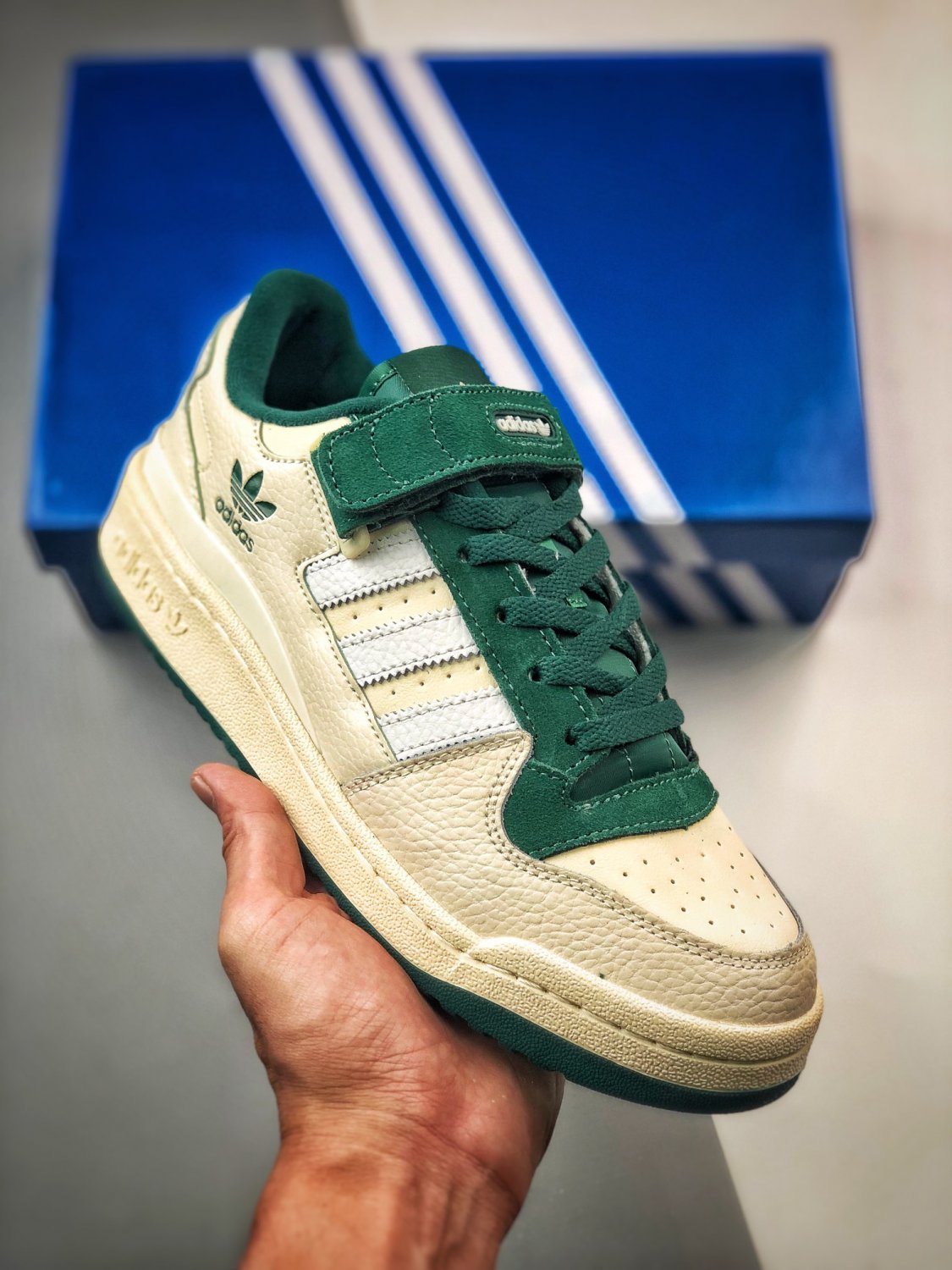 2024  forum low sailgreen 9398