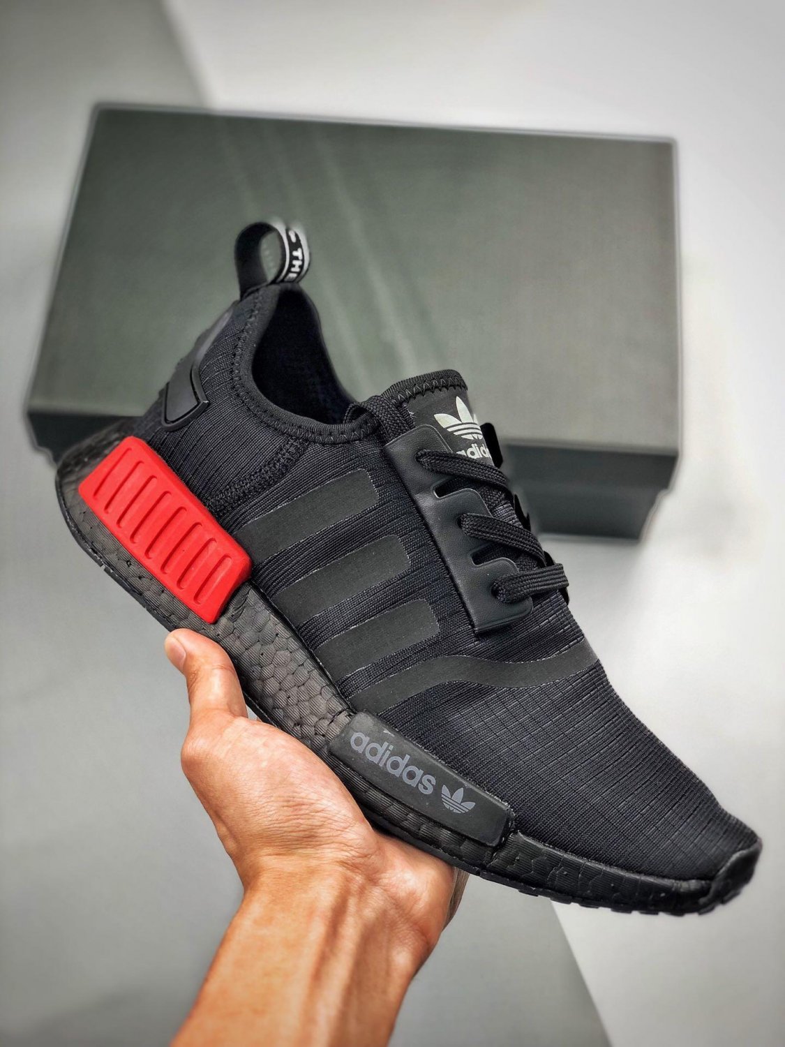 2024  nmd r1 blacklush red b37618