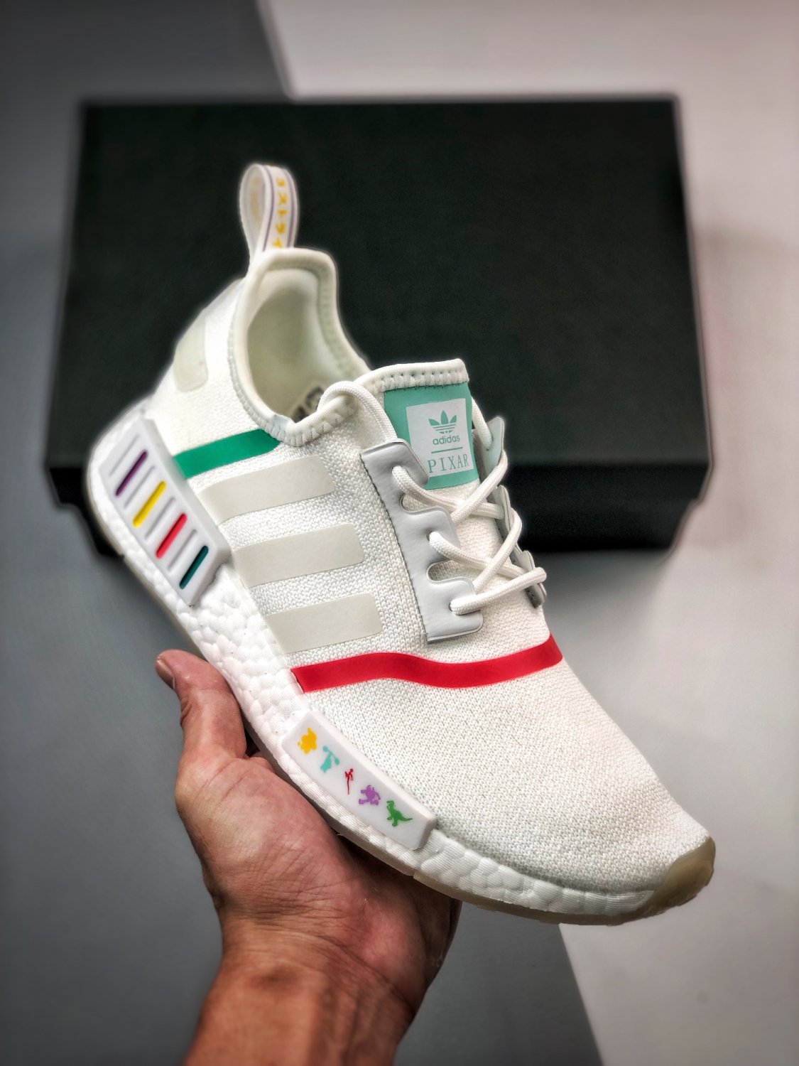 2024  nmd_r1 cloud whitecore black