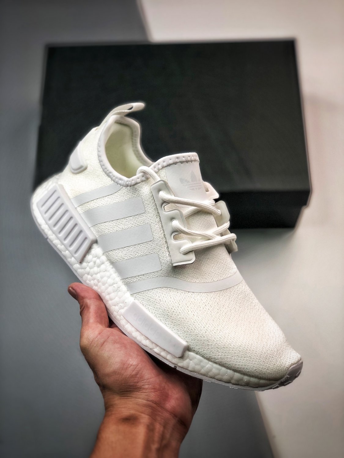2024  nmd_r1 primeblue cloud white 9259