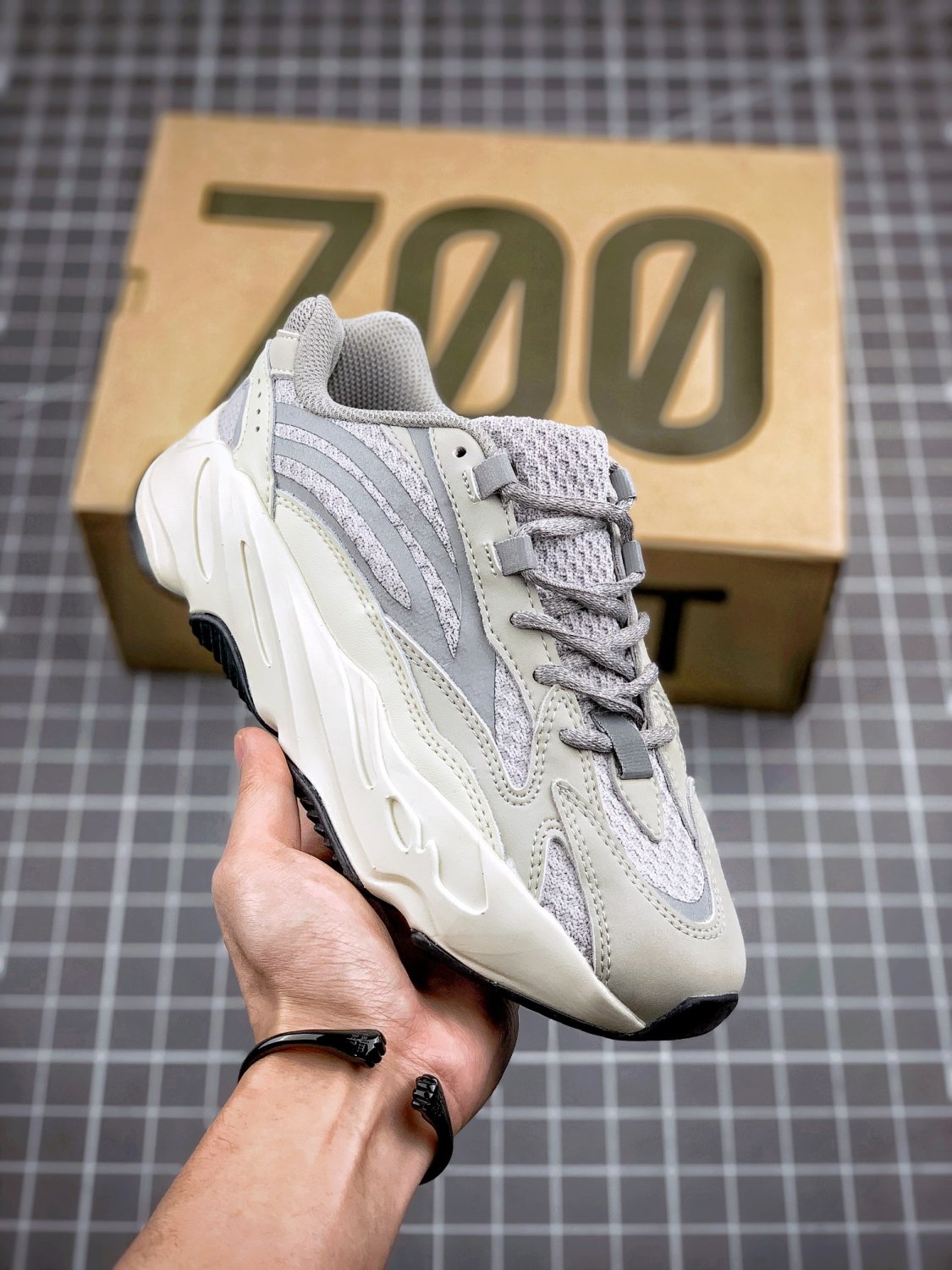 2024  yeezy 700 v2 &Atilde;&cent;&Acirc;�&Acirc;�static&Atilde;&cent;&Acirc;�&Acirc;� ef2829