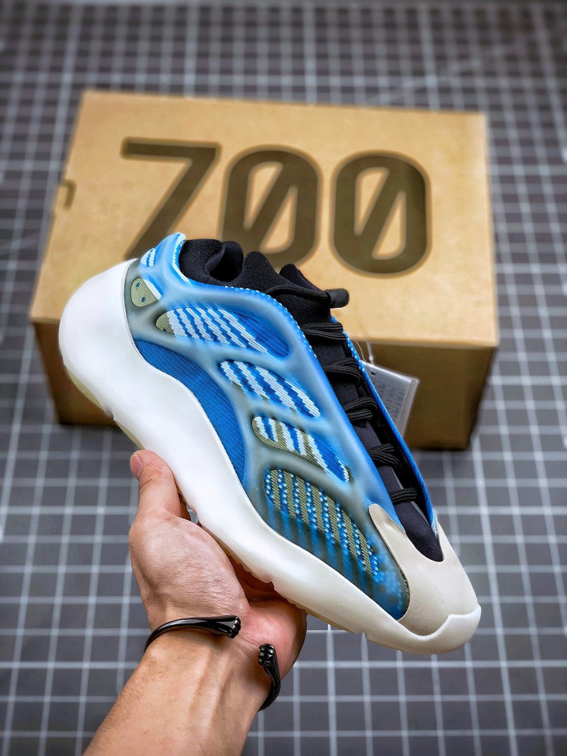 2024  yeezy 700 v3 &Atilde;&cent;&Acirc;�&Acirc;�azareth&Atilde;&cent;&Acirc;�&Acirc;�