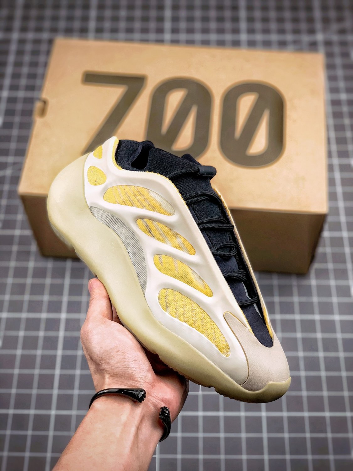 2024  yeezy 700 v3 &Atilde;&cent;&Acirc;�&Acirc;�safflower&Atilde;&cent;&Acirc;�&Acirc;� g54853
