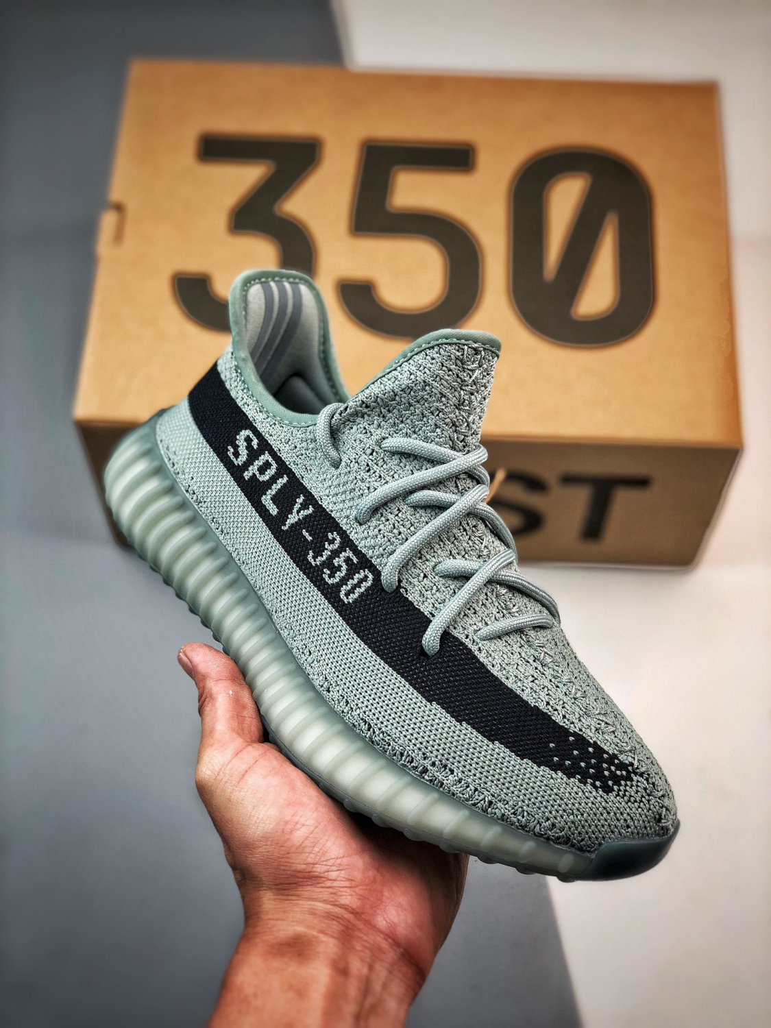 2024  yeezy boost 350 v2 saltcore black hq2060