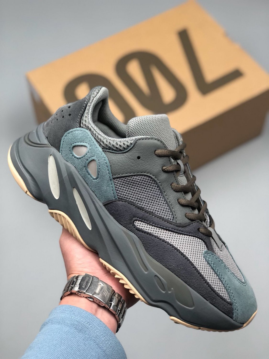 2024  yeezy boost 700 &acirc;��teal blue&acirc;�� fw2499