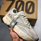 2024  yeezy boost 700 âanalogâ eg7596