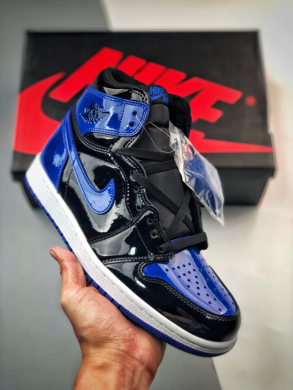 2024 & 2025 air jordan 1 high og leather patent royal