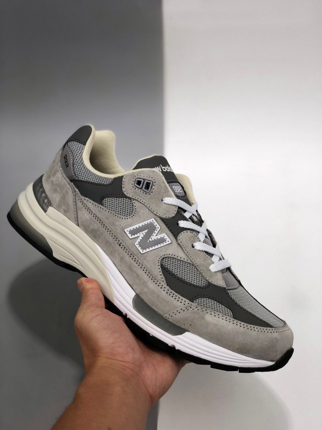 2024 & 2025  992 grey tan