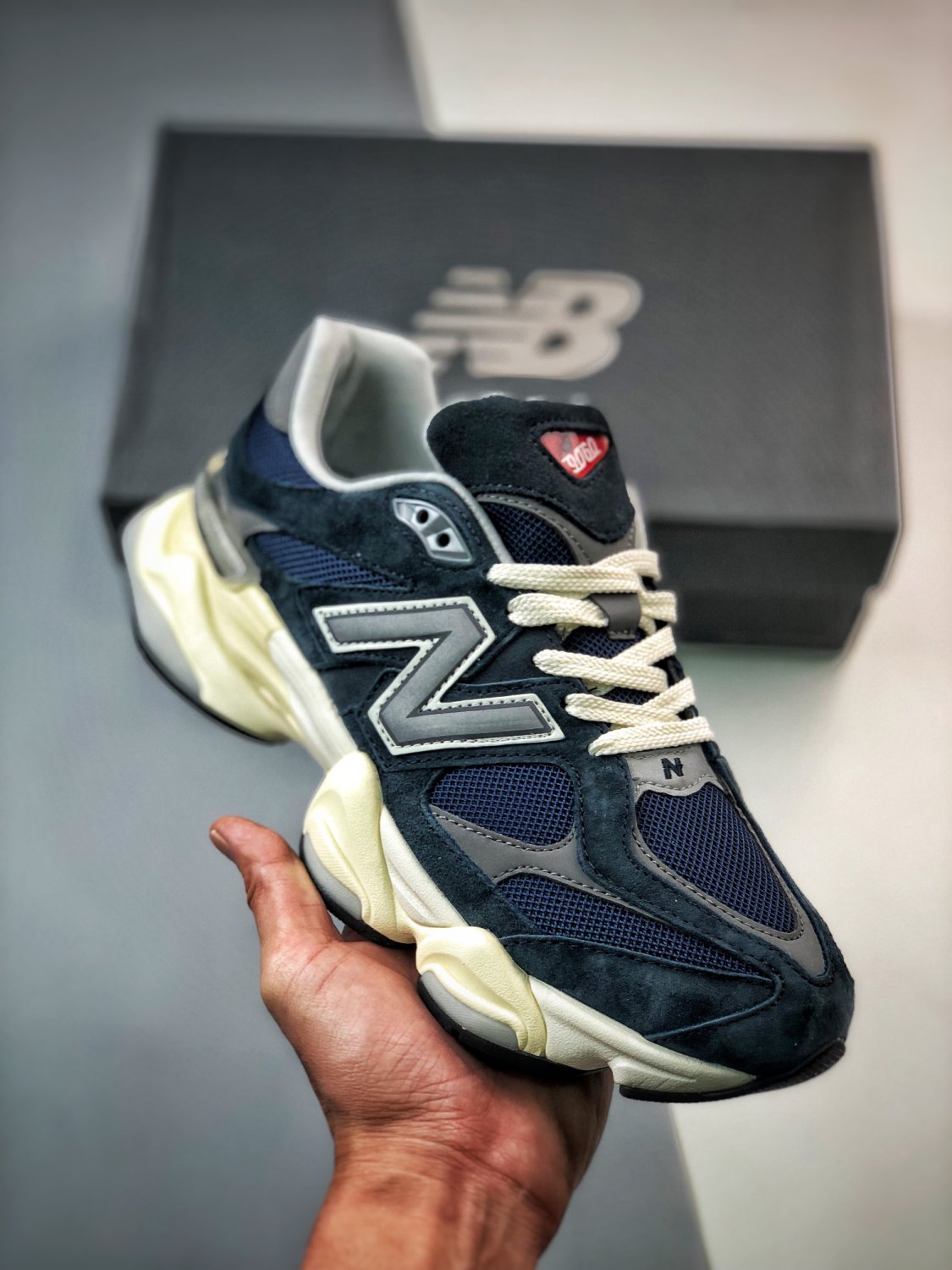 2024 & 2025  9060 navywhitegrey u9060ecb