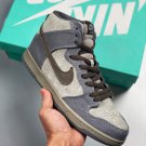 2024 & 2025  sb dunk high âtauntaunâ medium grey