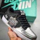 2024 & 2025 supreme x  sb dunk low metallic silver black