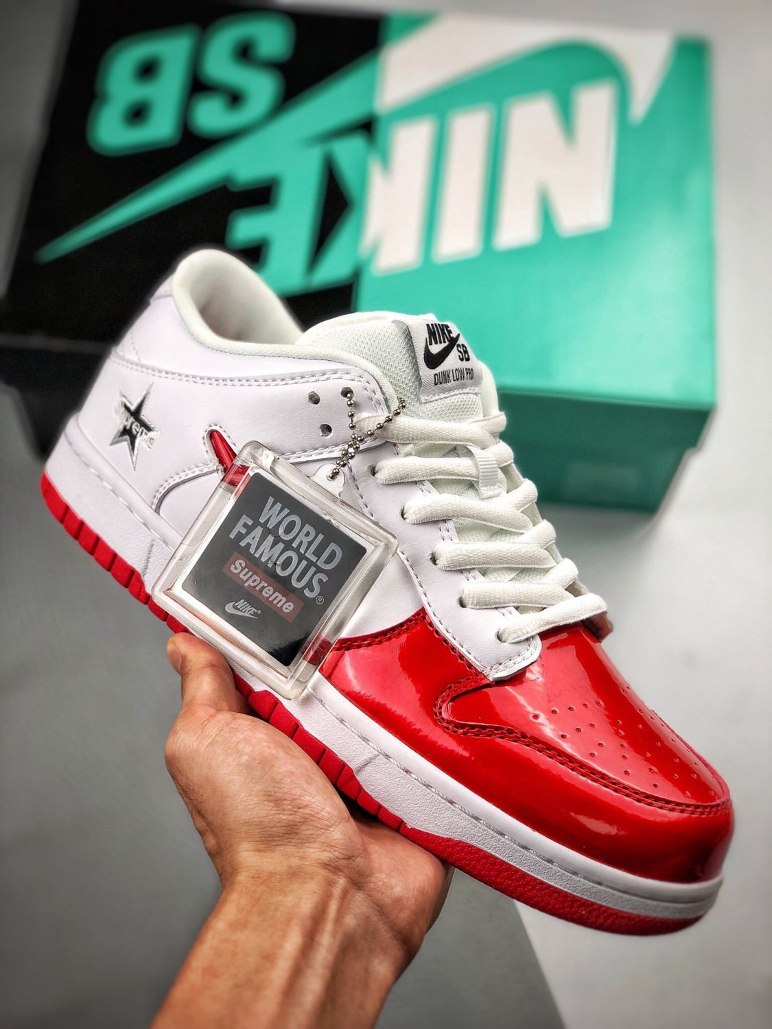 2024 & 2025 supreme x sb dunk low varsity redwhiteblack