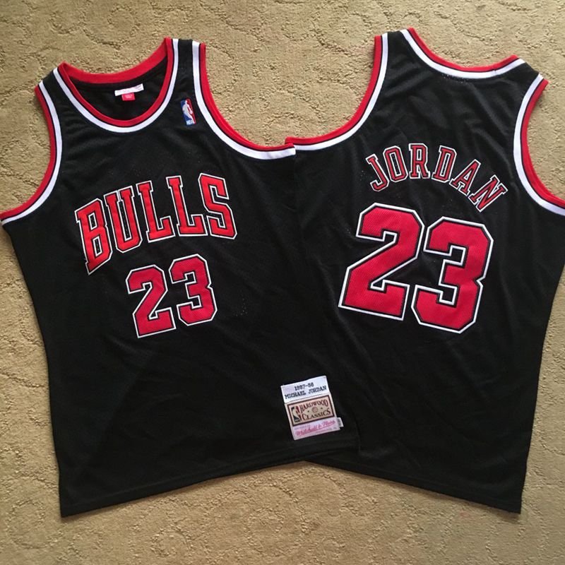 Men  Michael Jordan Bulls throwback jersey black