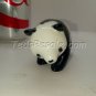 Sweet Panda walking alone (figurine)
