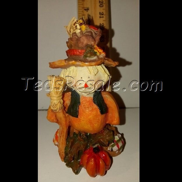 Happy Scarecrow (figurine)