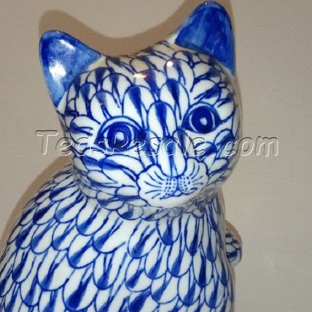 Gorgeous Blue & White Ceramic Kitty Statue