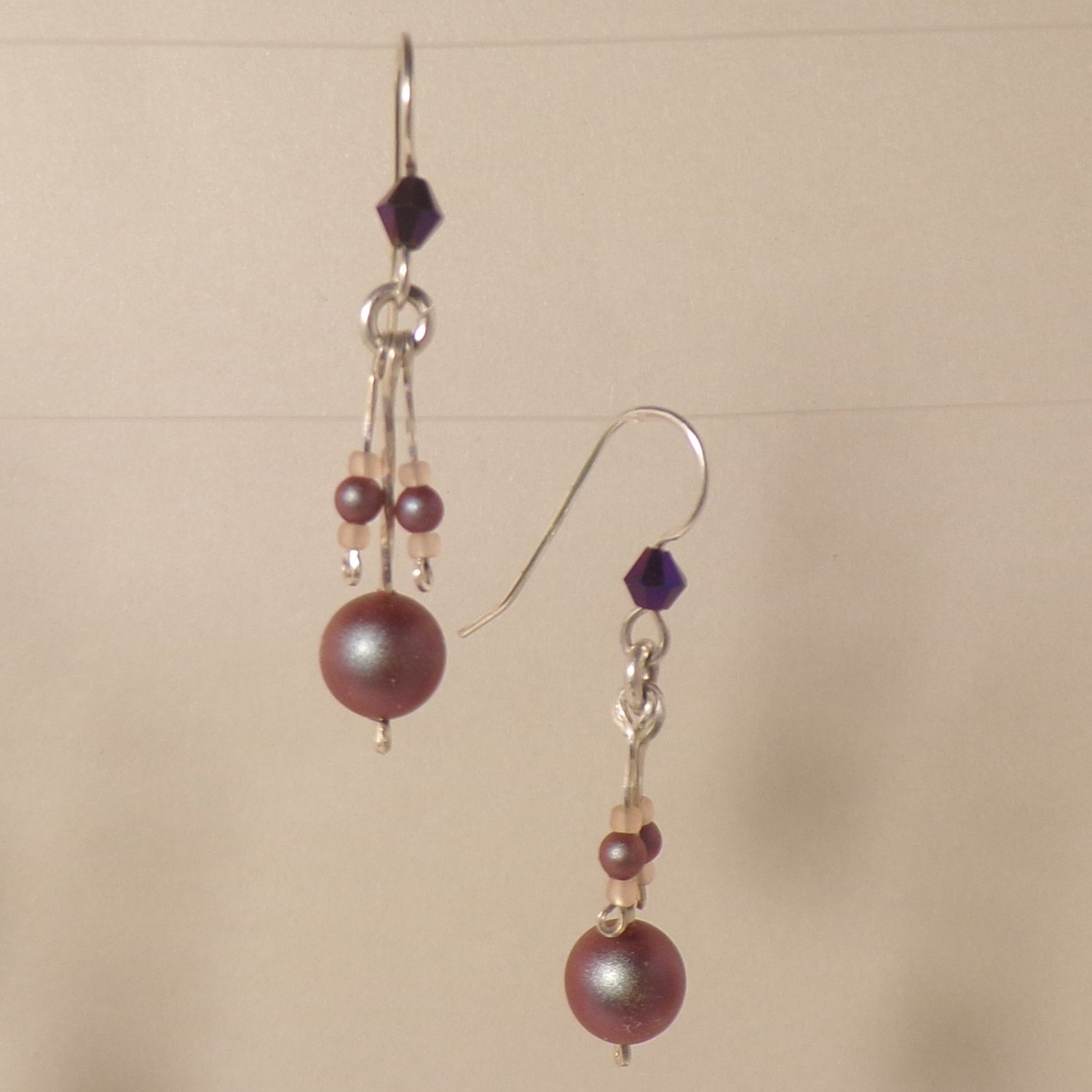 Mauve Swarovski pearl & silver Earrings