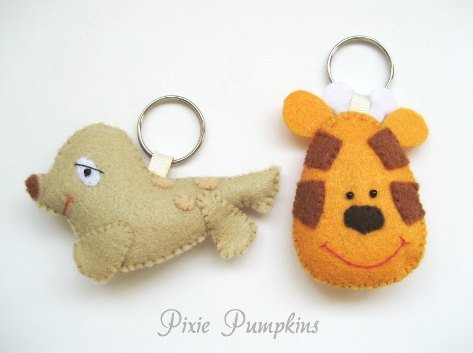 Cute Felt Animals, Felt Embroidered Animals Keyring / Brooch / Ornament &acirc;�� Giraffe / Seal