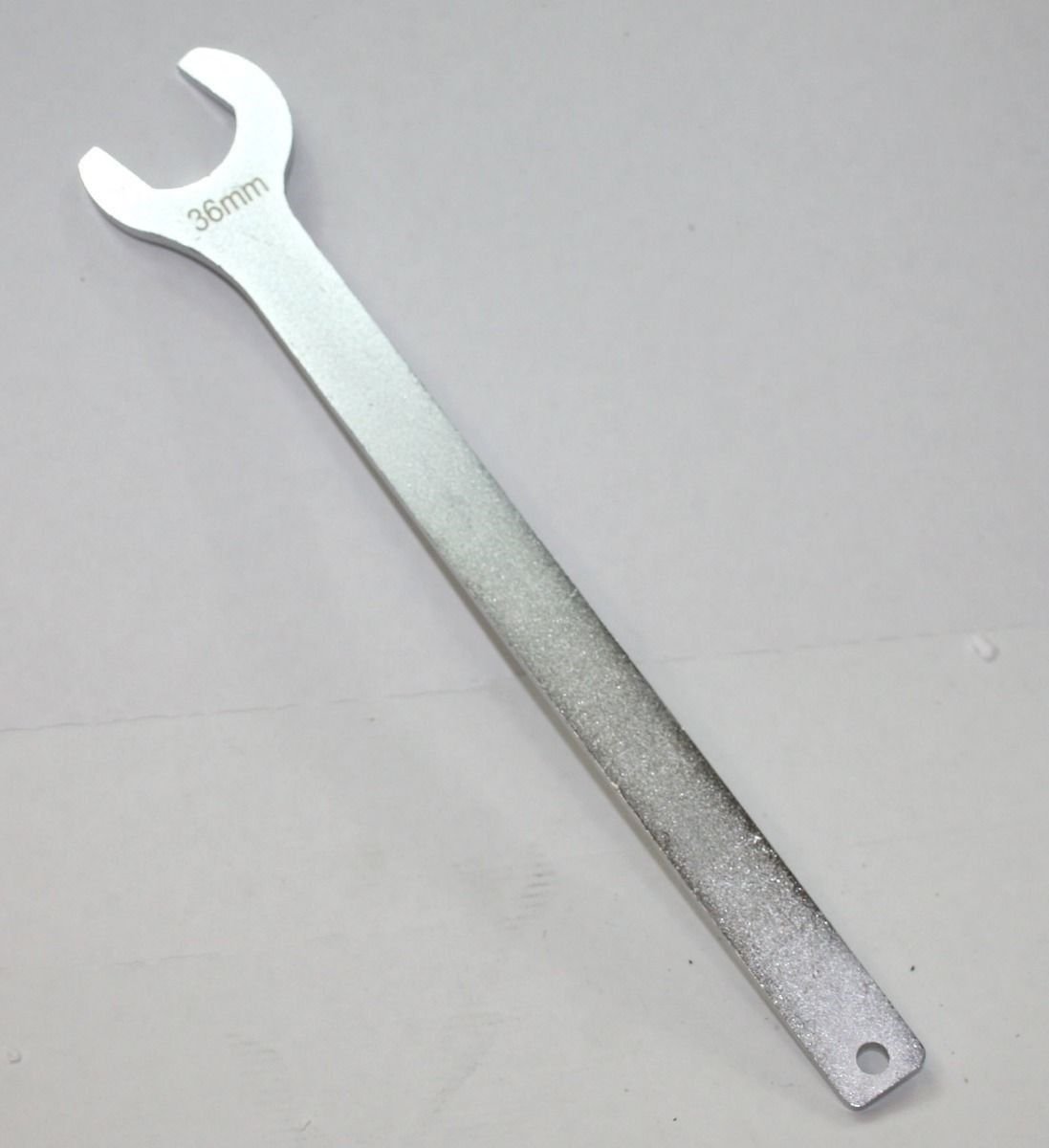 36mm Fan Clutch Nut Wrench Water Pump Holder Remover Tool for BMW Mercedes-Benz